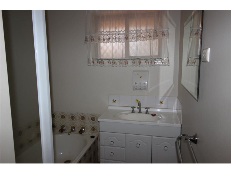 2 Kangaroo Place, South Hedland WA 6722