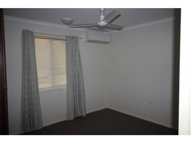 2 Kangaroo Place, South Hedland WA 6722