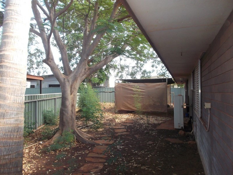 2 Kangaroo Place, South Hedland WA 6722