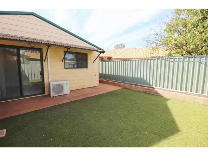 2/31 Spoonbill Crescent, South Hedland WA 6722