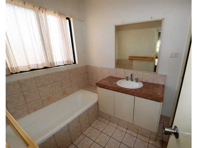 13 Skippers Loop, South Hedland WA 6722