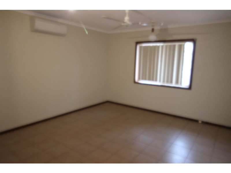 6 Denman Place, South Hedland WA 6722