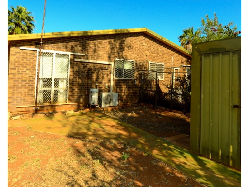 4D Eltona Close, South Hedland WA 6722