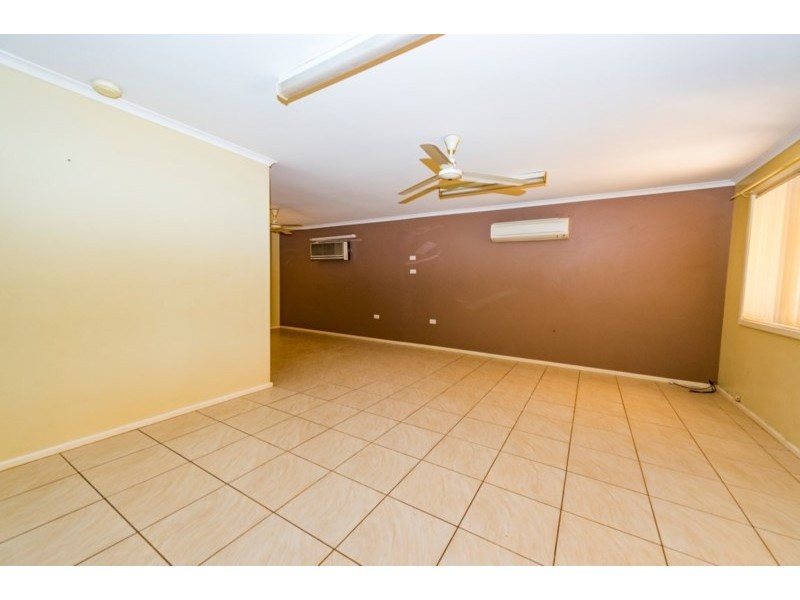 73 Limpet Crescent, South Hedland WA 6722