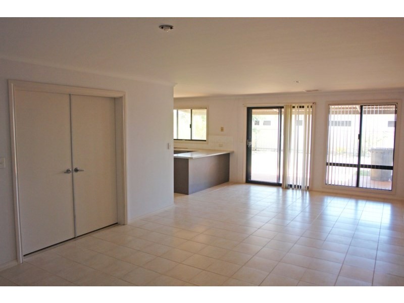 10 Banksia Street, South Hedland WA 6722