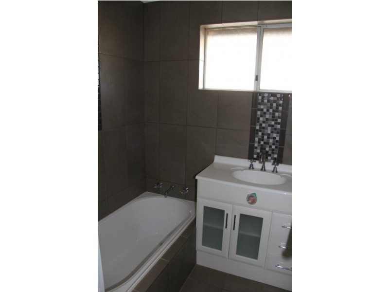 25 Boogalla Crescent, South Hedland WA 6722