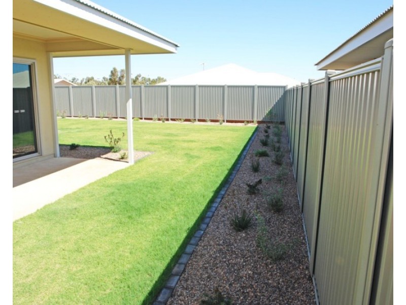 7 Trevally Road, South Hedland WA 6722