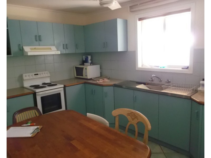 8 Kangaroo Place, South Hedland WA 6722