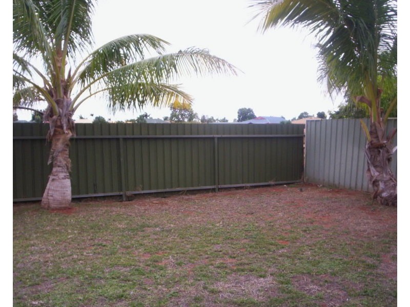 8 Kangaroo Place, South Hedland WA 6722