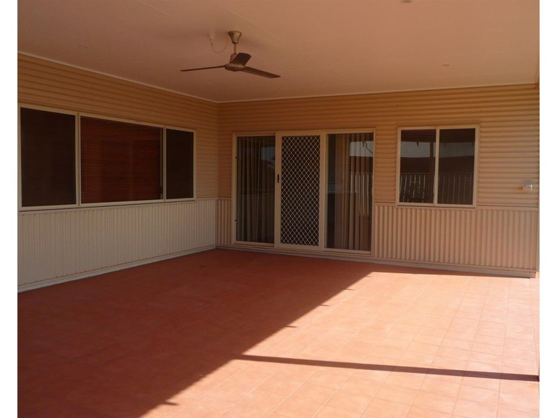16 Nix Avenue, South Hedland WA 6722