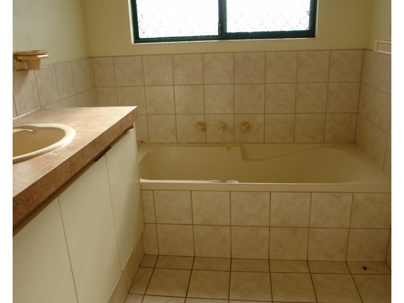 16 Emma Place, South Hedland WA 6722