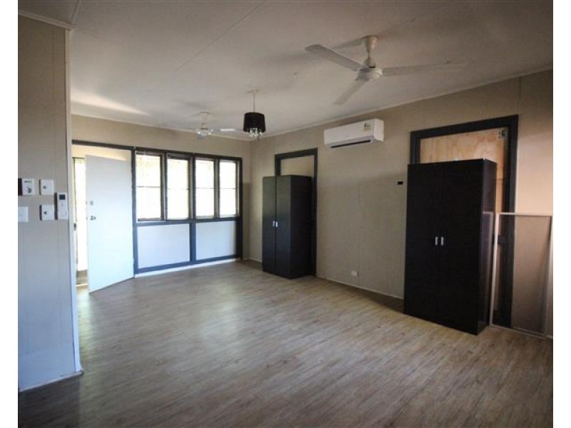 12 Draper Place, South Hedland WA 6722