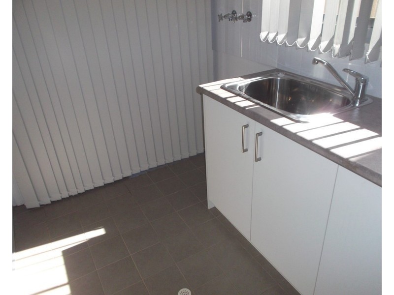 1/10 Weaver Place, South Hedland WA 6722