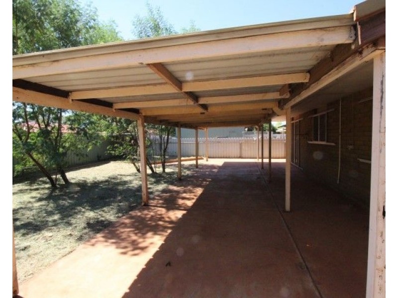 13 Spoonbill Crescent, South Hedland WA 6722
