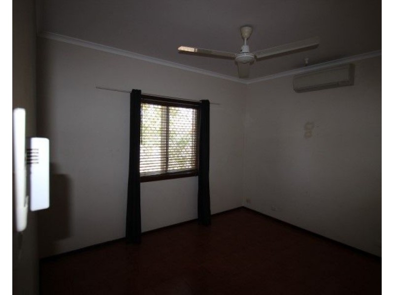 13 Spoonbill Crescent, South Hedland WA 6722