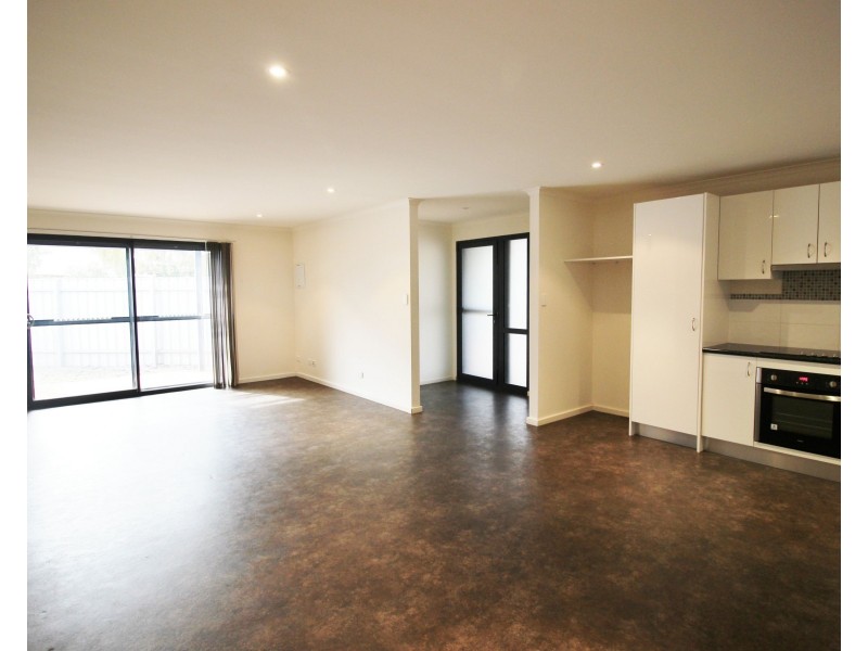 5/2 Phalarope Way, South Hedland WA 6722