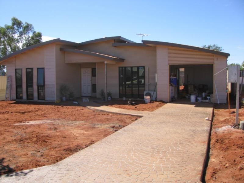 10 Eucalypt Way, South Hedland WA 6722