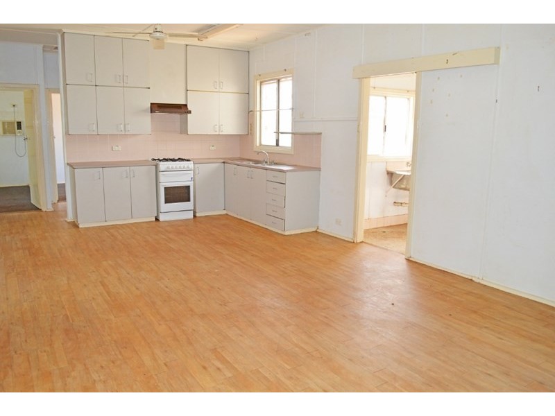 42 Roberts Street, South Hedland WA 6722