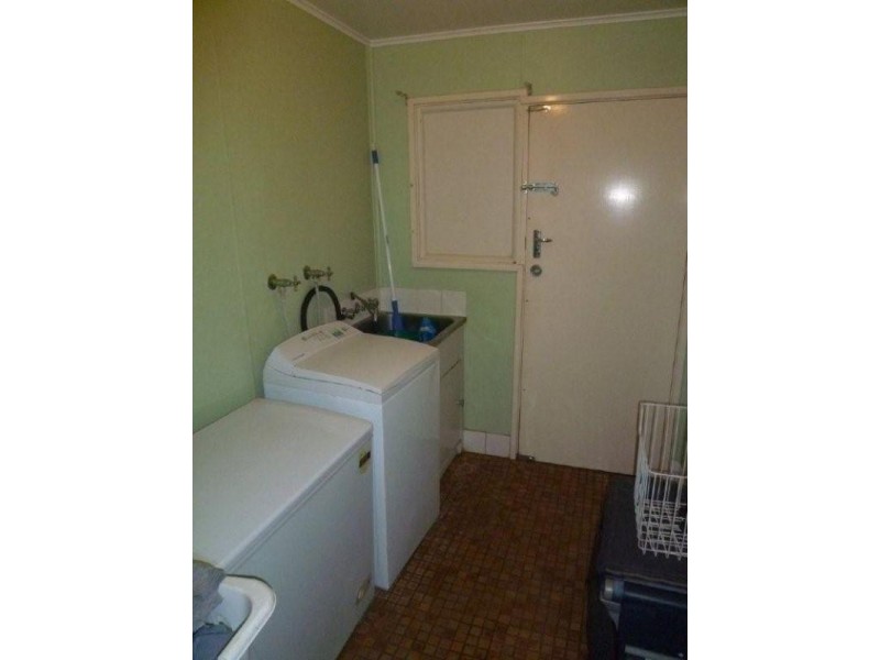 16 A and B Lovell Place, South Hedland WA 6722