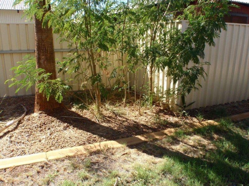 2/4 Reynolds Place, South Hedland WA 6722