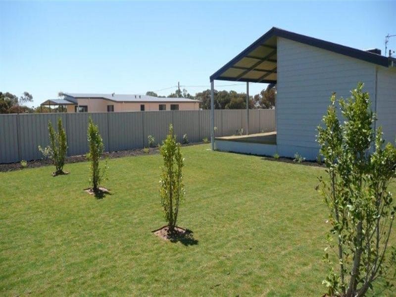 7 Grant Street, Dalwallinu WA 6609