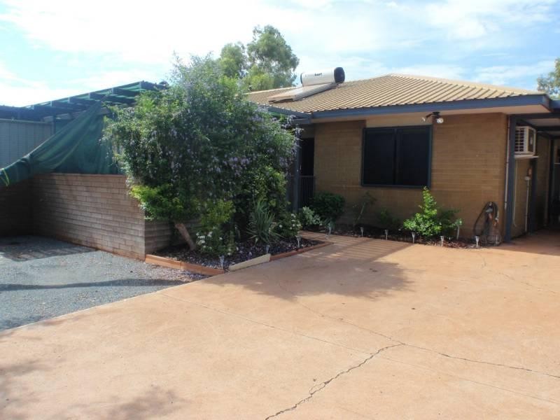 4/8 Yarrunga Crescent, South Hedland WA 6722