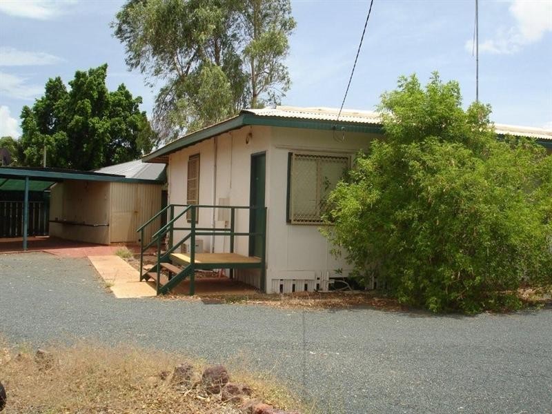 2 Pedlar Street, South Hedland WA 6722