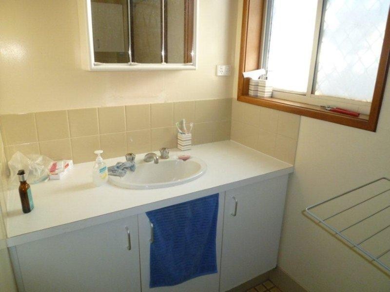 12E Captains Way, South Hedland WA 6722