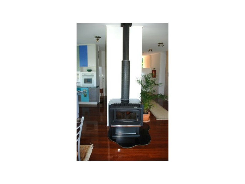 17 Carey Parade – New Listing, North Tamborine QLD 4272