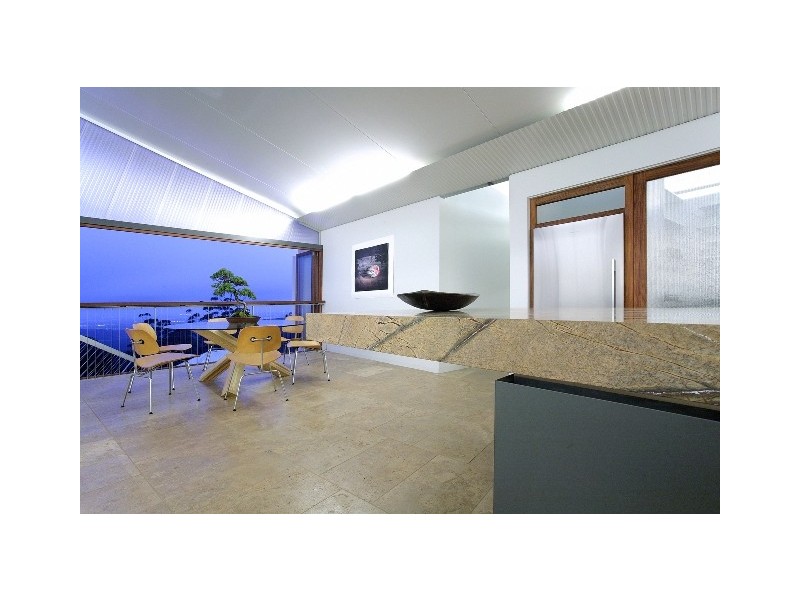 8 Areca Crt – Sky House, Eagle Heights QLD 4271