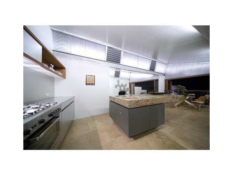 8 Areca Crt – Sky House, Eagle Heights QLD 4271