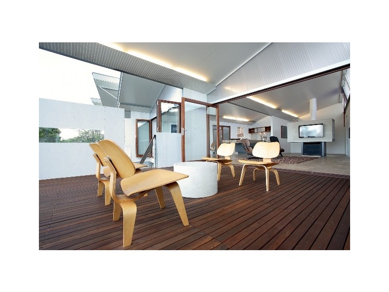 8 Areca Crt – Sky House, Eagle Heights QLD 4271