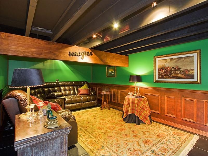 13 Central Ave – Marthas Vineyard meets Tamborine Mount, Eagle Heights QLD 4271