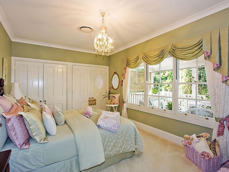 13 Central Ave – Marthas Vineyard meets Tamborine Mount, Eagle Heights QLD 4271