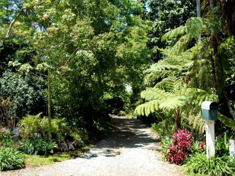 9 Central Ave – Serene Garden Outlook, Eagle Heights QLD 4271