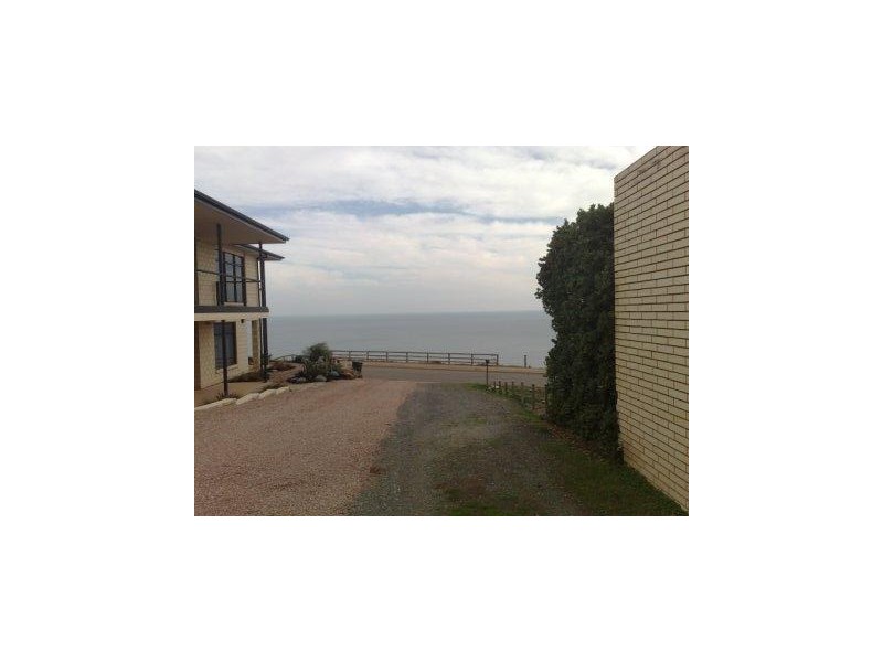 2 Clifftop Crescent, Hallett Cove SA 5158