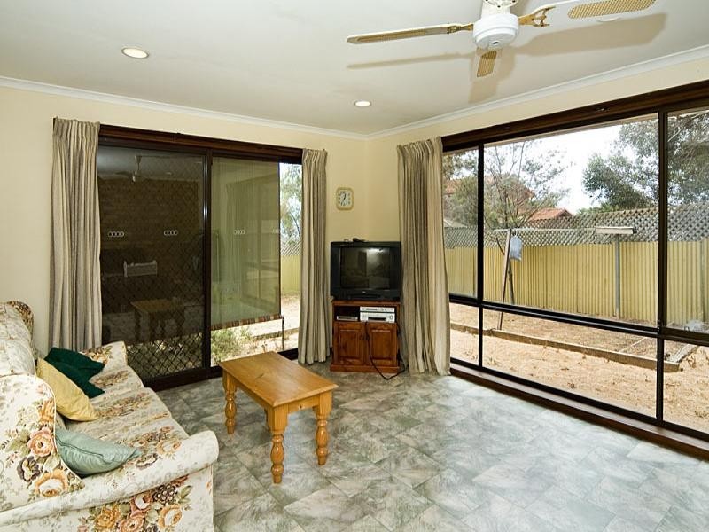 14 Fryer Street, Hallett Cove SA 5158