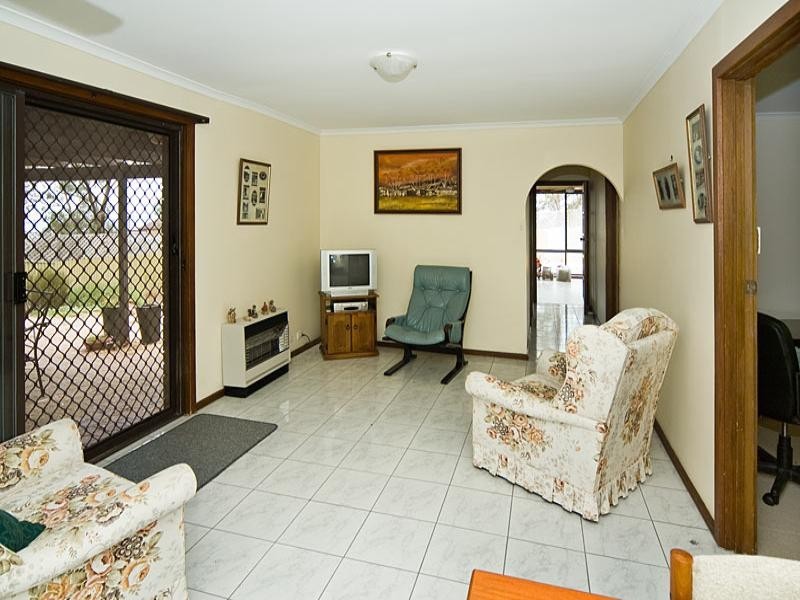 14 Fryer Street, Hallett Cove SA 5158
