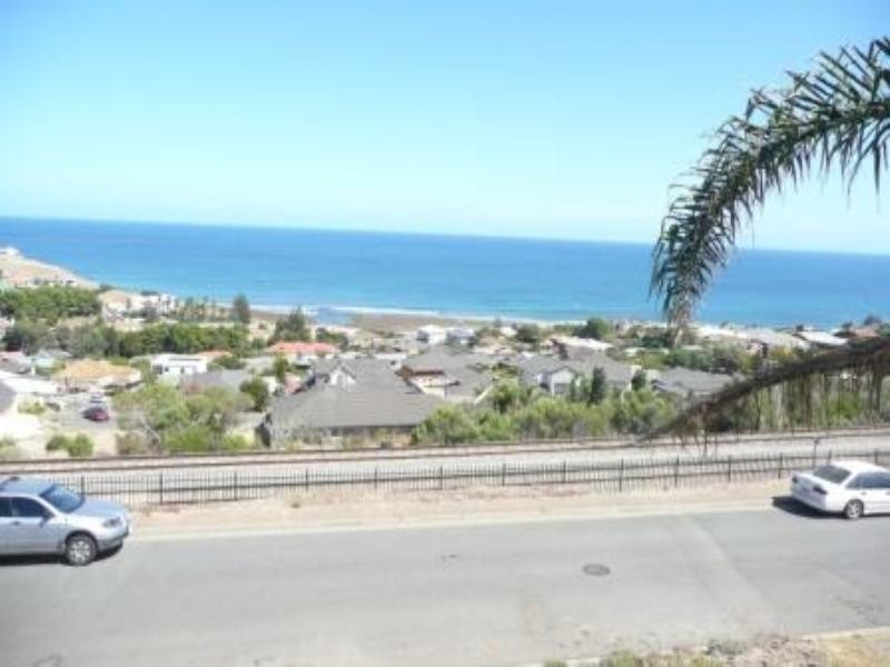 13 Columbia Crescent, Hallett Cove SA 5158