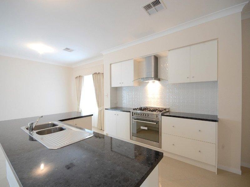 2 Andros Street, Mawson Lakes SA 5095