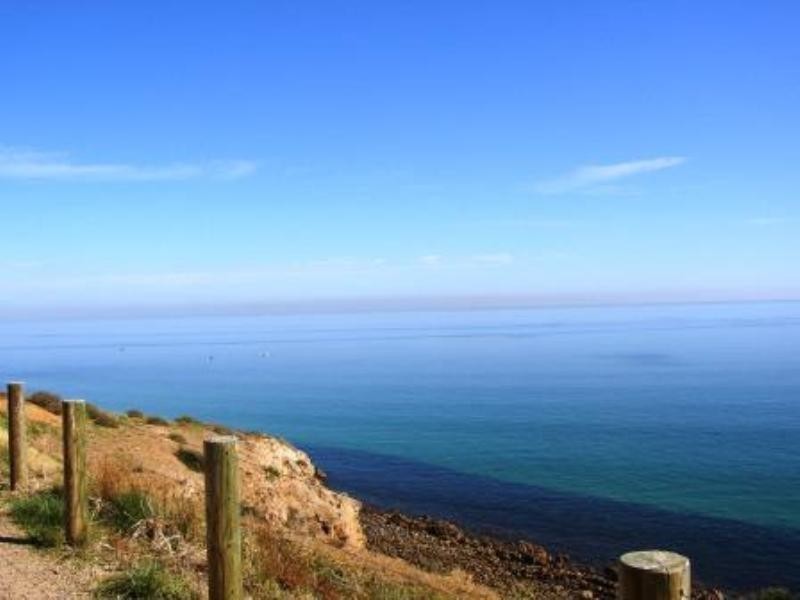 1 Clifftop Crescent, Hallett Cove SA 5158