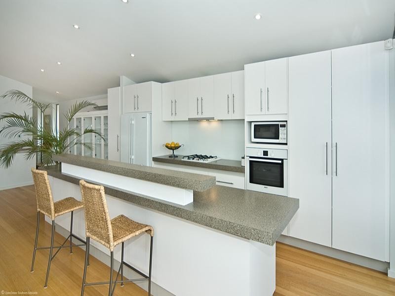 7 Marine Avenue, Hallett Cove SA 5158