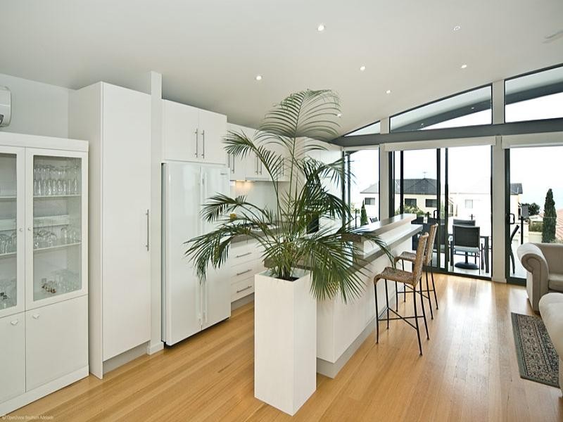 7 Marine Avenue, Hallett Cove SA 5158