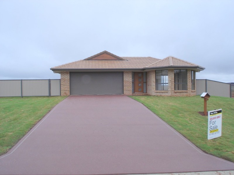 8 Lara Court, Kingaroy QLD 4610