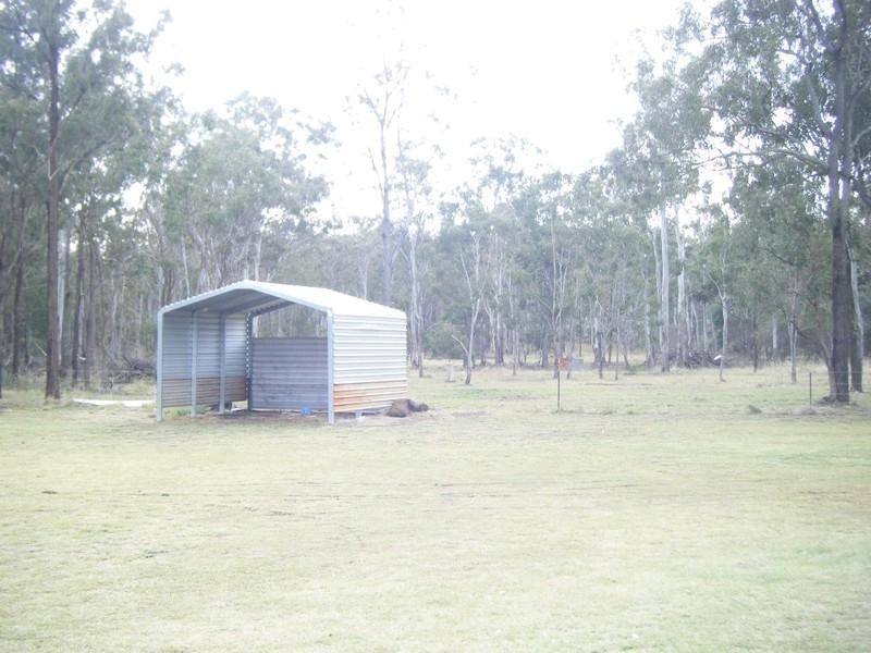 27 Weekes Road, Kingaroy QLD 4610