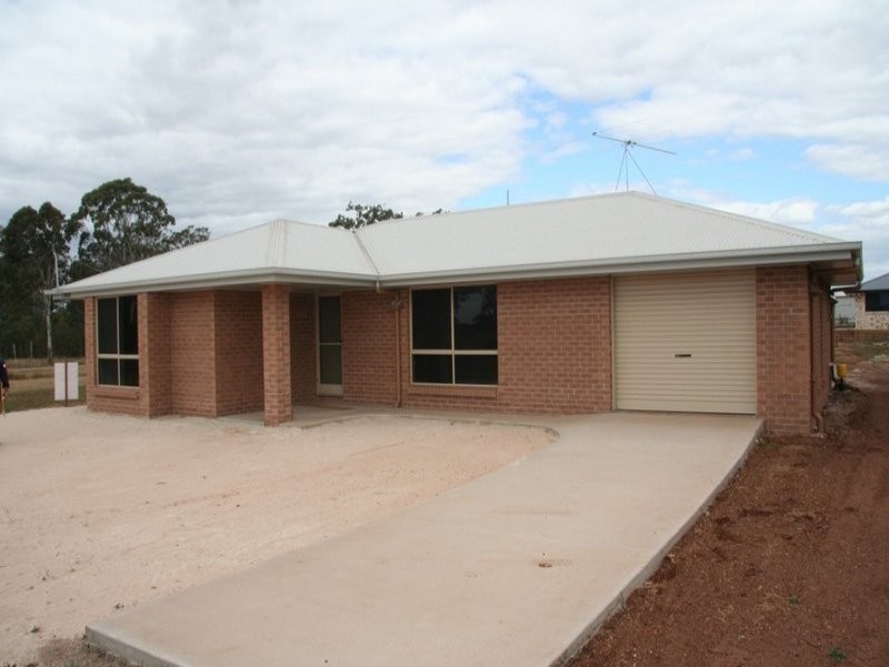 5 Matilda Street, Wooroolin QLD 4608