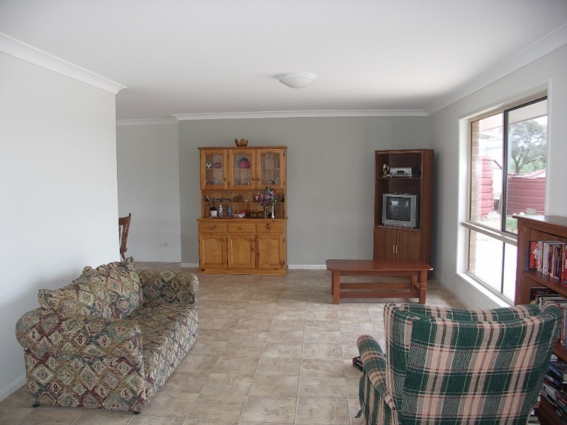 5 Matilda Street, Wooroolin QLD 4608