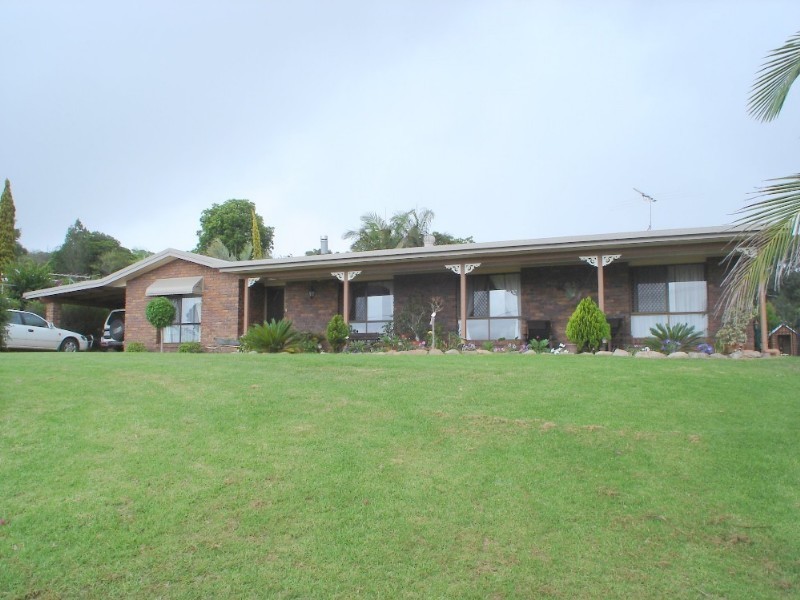 8 Kathy Street, Kingaroy QLD 4610