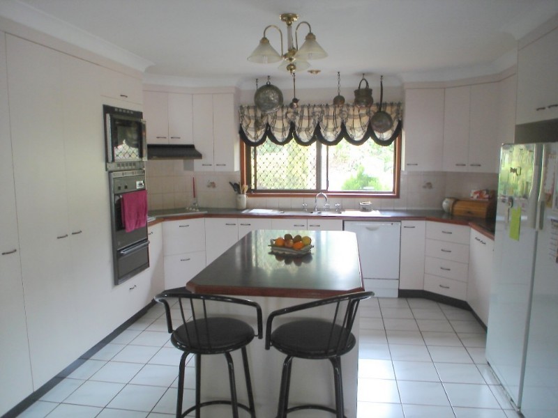 8 Kathy Street, Kingaroy QLD 4610