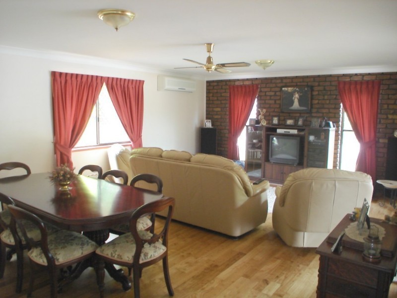 8 Kathy Street, Kingaroy QLD 4610